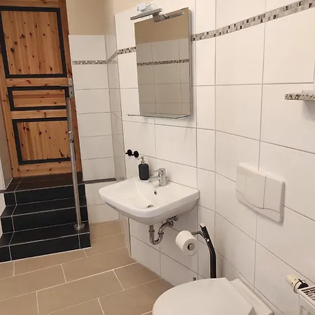 Gaestehaus Zur Faehre קוסוויג