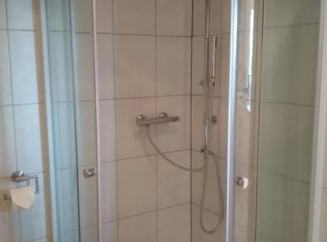 Lägenhet Gaestehaus Zur Faehre *